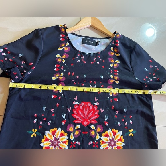 MINK PINK  Wisdom Tee Short Sleeve Shift Dress floral Size M - Picture 14 of 16